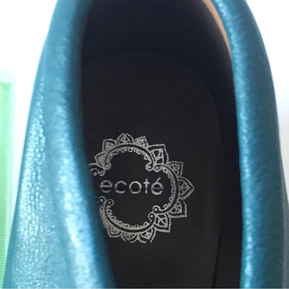 Women’s Sz 8 Teal ECOTE Leather Wedge Loafer | Wood Insert Wedge - Picture 6 of 9